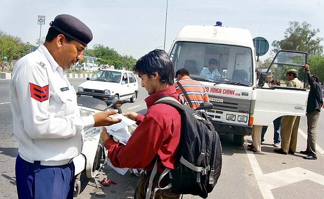 Delhi Traffic Police Decides To Withdraw 1,50,000 Challans