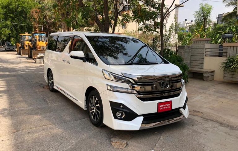 Toyota Vellfire Bookings Begin, 20 Units Dispatched