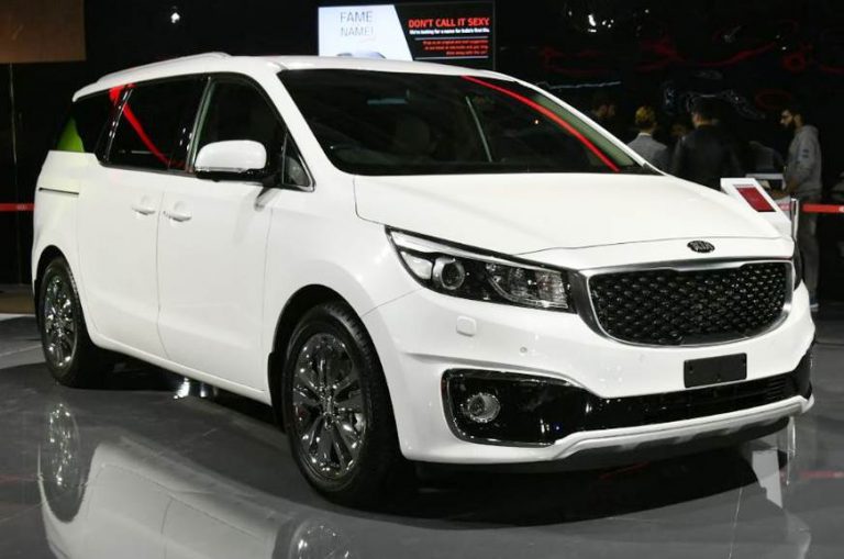 KIA Carnival (Innova-rival) to feature Four Variants at the Auto Expo 2020