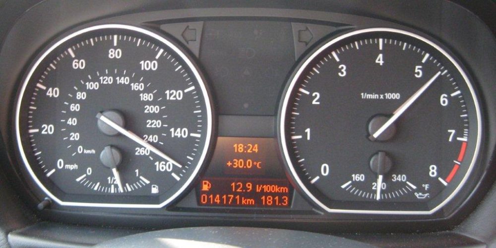 Digital Vs Semi-Digital Vs Analogue Instrument Cluster