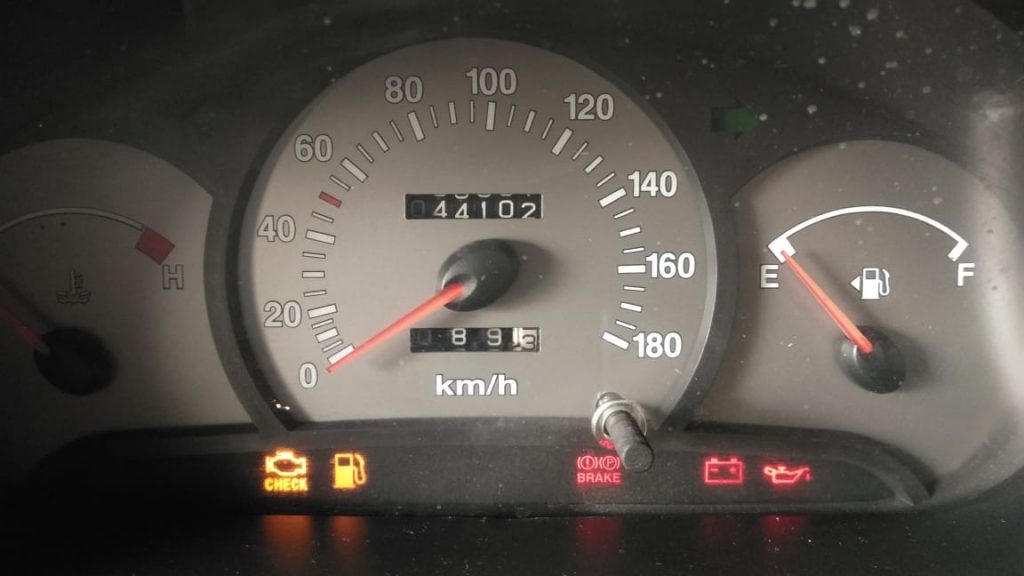 Buying a SecondHand Santro Xing? Lookout for these 10 Common Problems