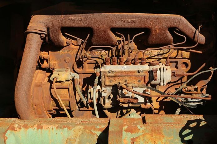 Large Engine Rust 7 Hazards Of Running Your Car On Low Engine Oil