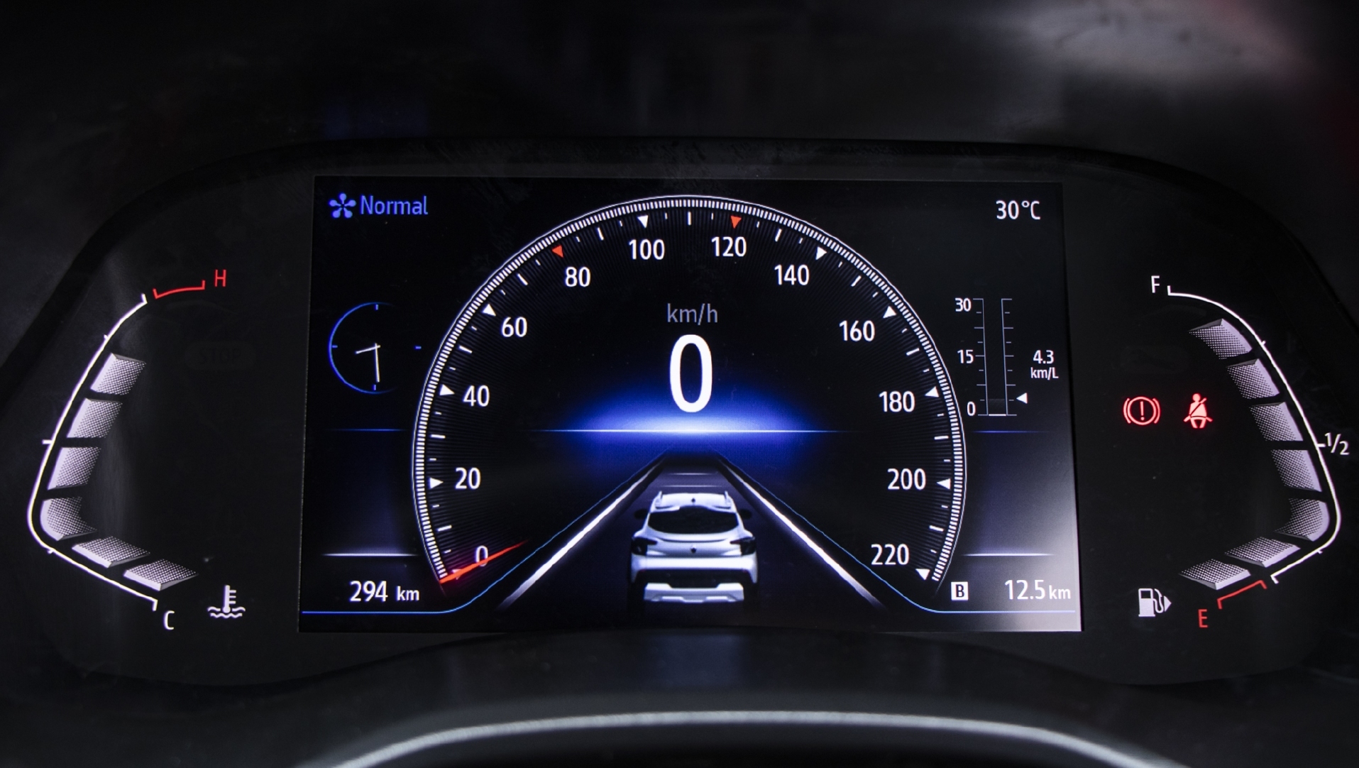 10 Cars That Come With AllDigital Instrument Cluster