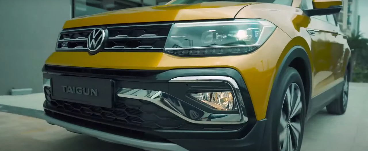 5 SUVs With The Best LED Headlights Out There!