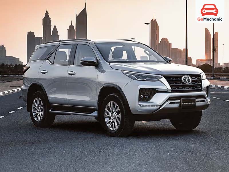 toyota fortuner driving