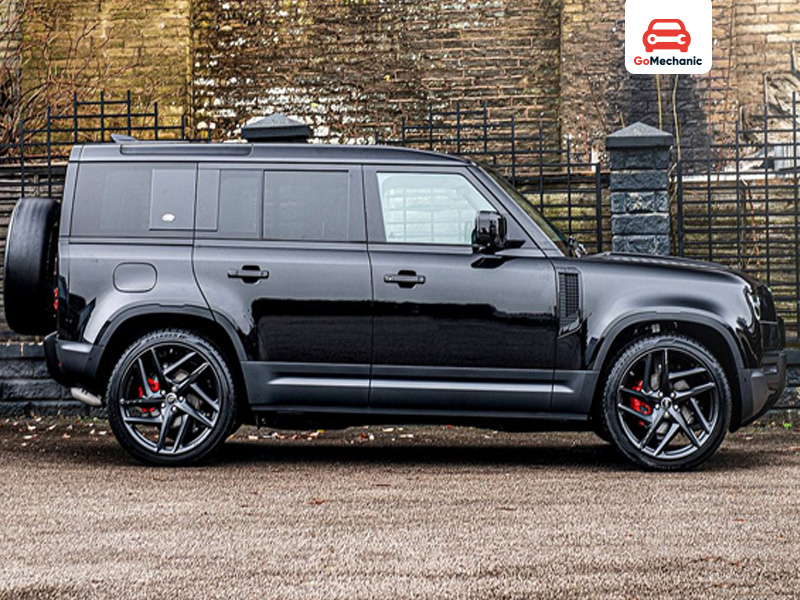 The Big 130 Land Rover Defender V8