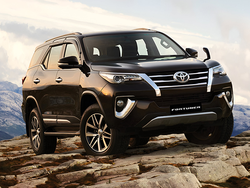 Toyota Fortuner Legender