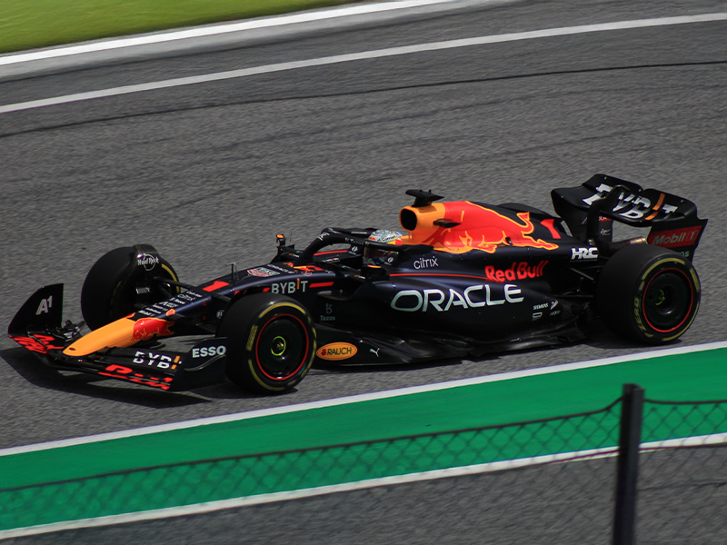 Red Bull RB18