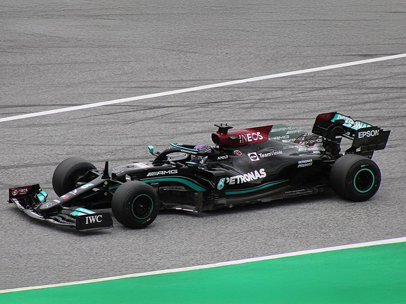 Mercedes-AMG W11 EQ Performance