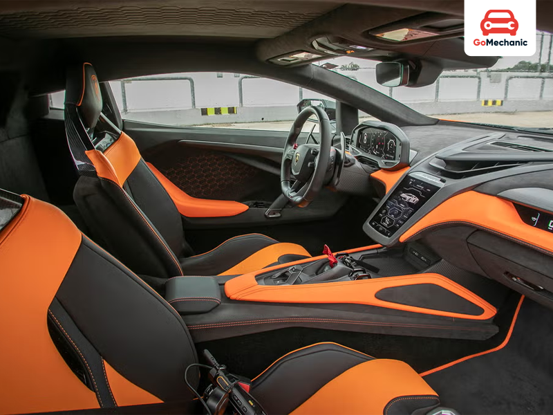 Lamborghini-Revuelto-Interior